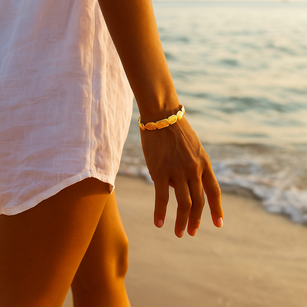 Ariella | Spiegelungen des goldenen Sands